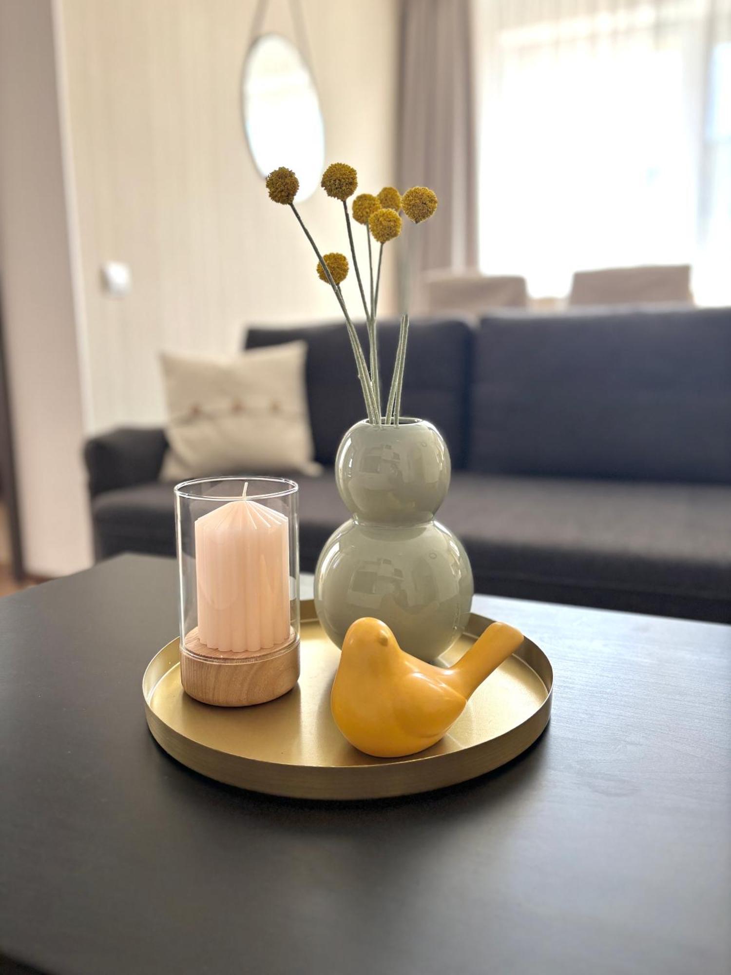 Wanderlust Home Cream, Rasnov Apt For 4, Wifi And Free Parking Екстериор снимка